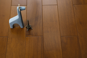 Pometia Solid Wood Flooring Made in China Wear-resistant Moisture-proof Logs Hardwood Flooring