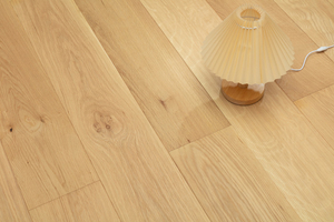 1.9m Length Hardwood Veneer Engineered Flooring High Quality Indoor Bedroom Living Room Engineered Flooring