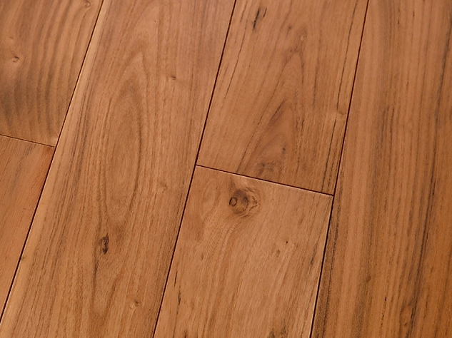 Raw Hardwood Flooring Teak Color Interior Engineering Decoration Flooring Decoration Solid Wood Flooring