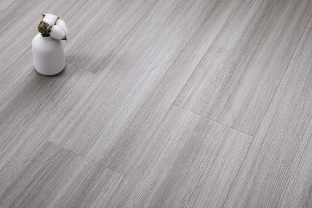Imported Color of Germany HDF AC3 AC4 Laminate Flooring Click