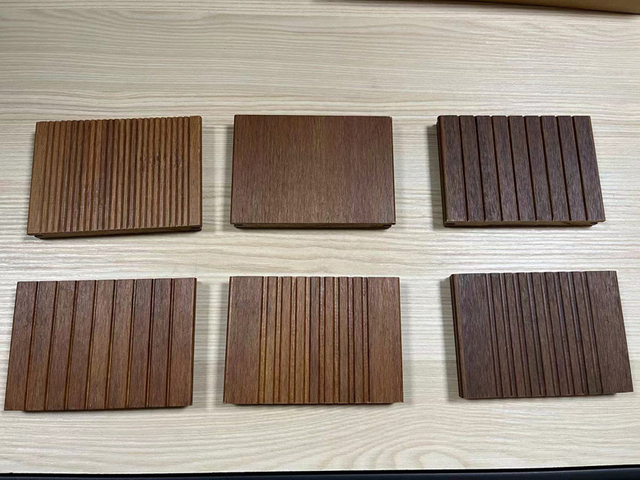 sample of oak wood flooring
