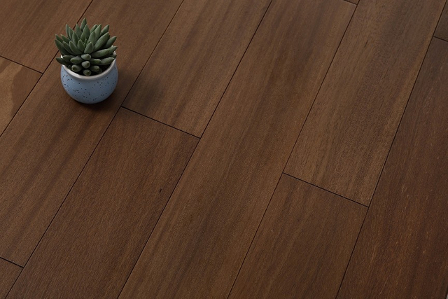 2024 new walnut solid wood floor lock wood floor for bedroom living room Interior designer