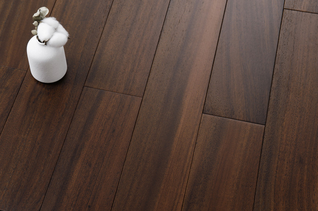 American Dark Color OKAN Solid Wood Flooring Indoor Waterproof Herringbone Hardwood Flooring