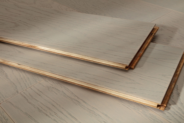 Good Production Quality in China Engineered Wood Flooring Multilayer Oak Walnut Teak Natural Wood Veneer