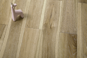 European White Oak Solid Wood Flooring Natural Wood Style Bedroom Living Room Interior Floor